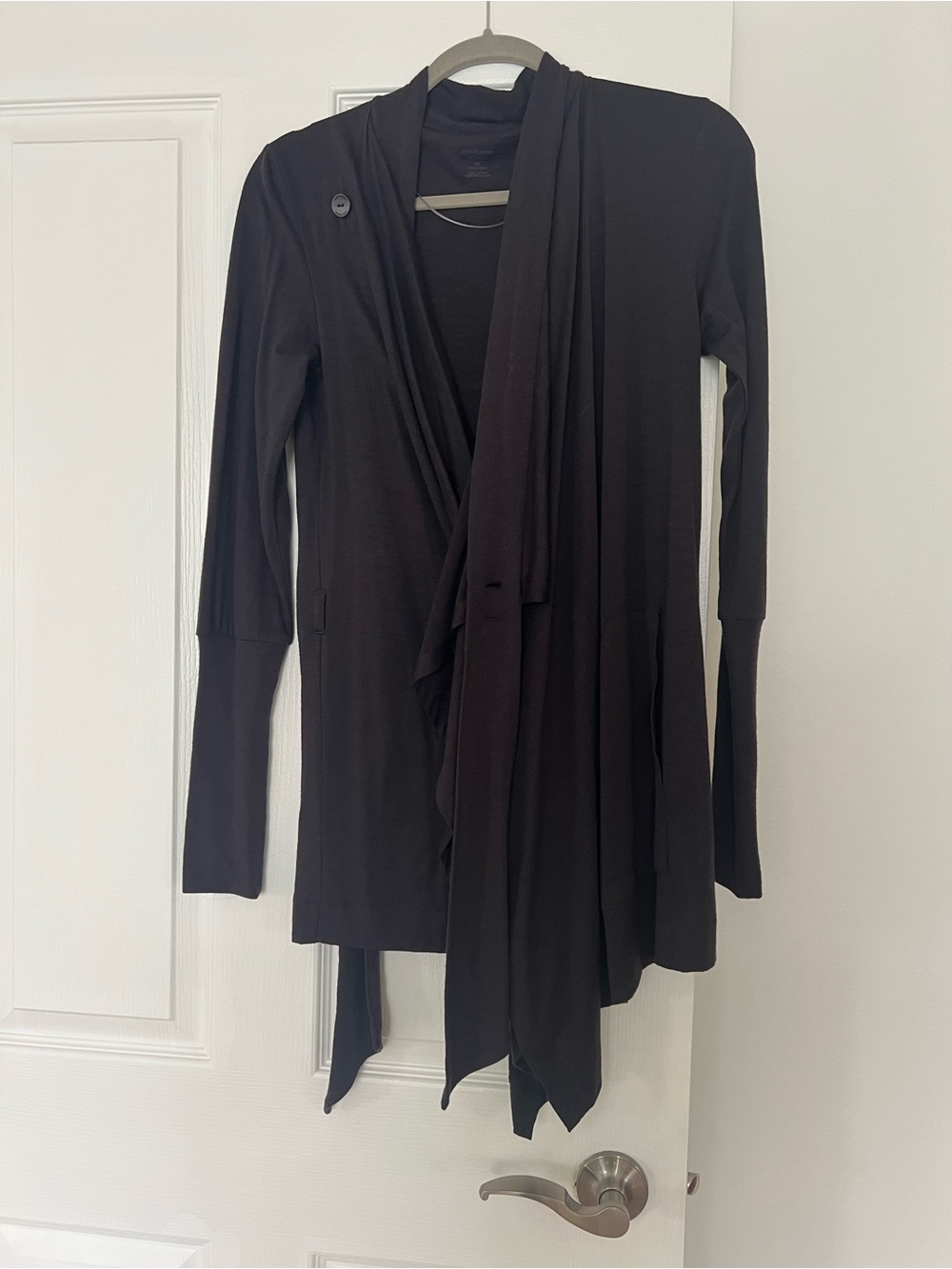 Icebreaker Merino Women's Villa wrap in Plum Colour